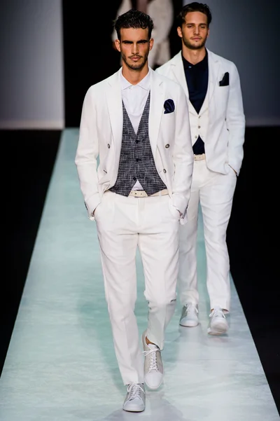 Look 53